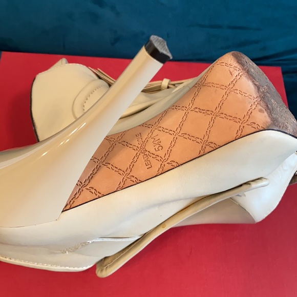 L.A.M.B Leather Ankle Booties - Picture 5 of 5